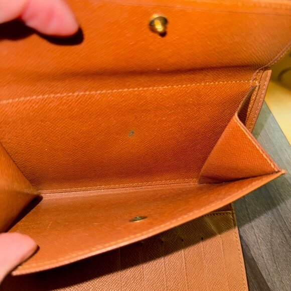 Authentic Vintage LV Wallet - Picture 7 of 9